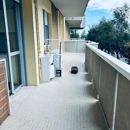 Apartment Living Dante 41