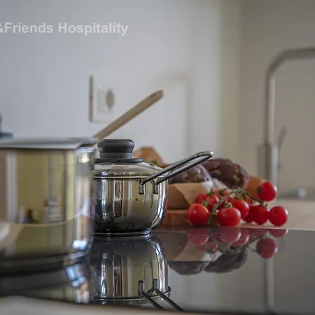 Апартаменты Living Dante 41 *