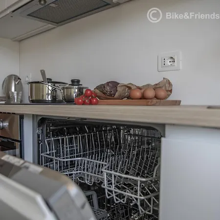 Апартаменты Living Dante 41